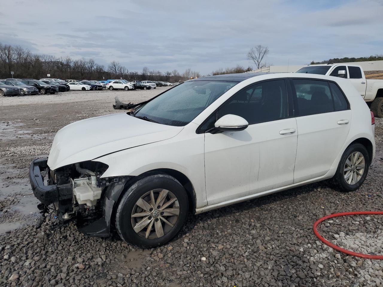 2016 Volkswagen Golf - Image 1