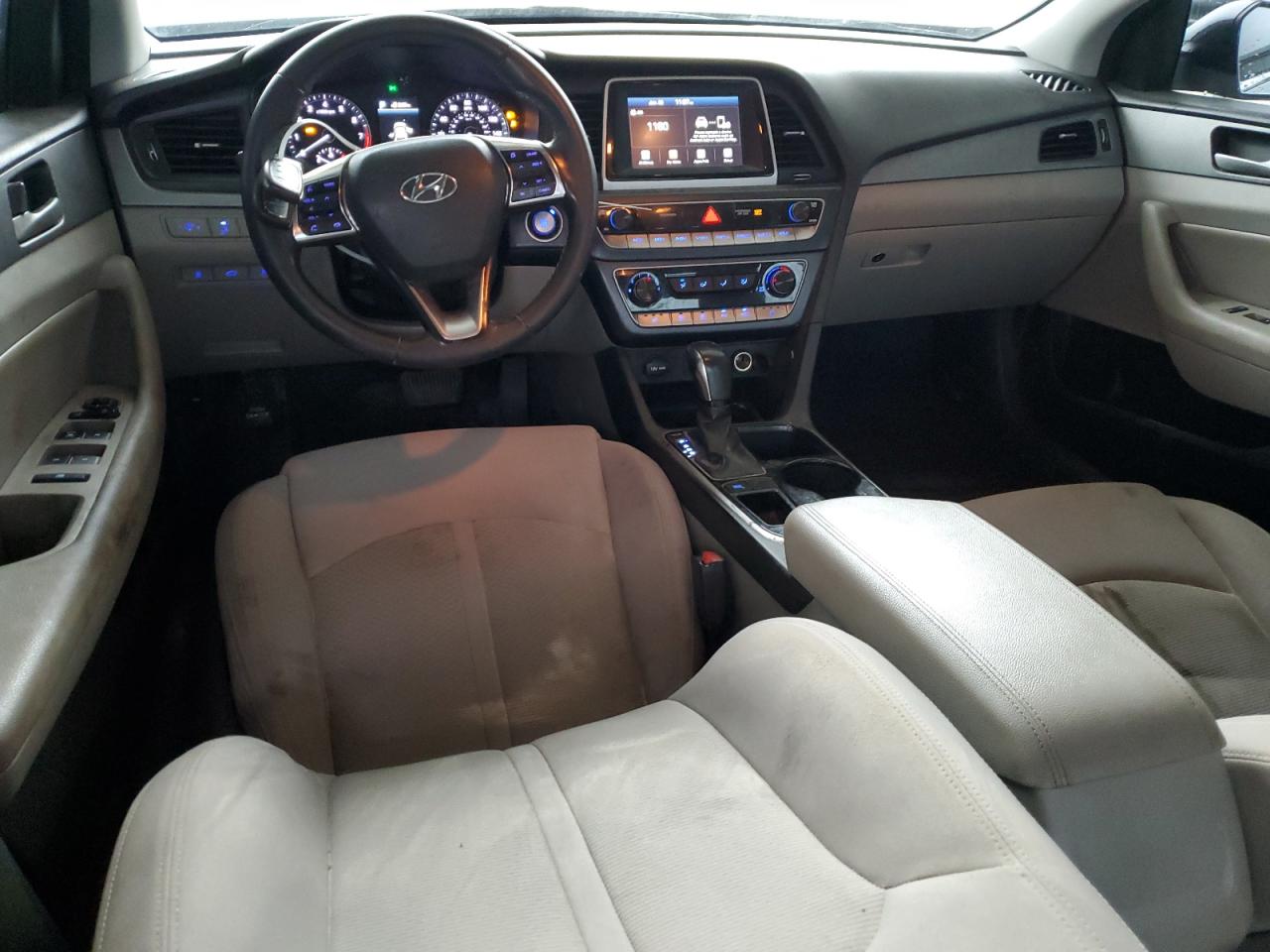 2018 Hyundai Sonata - Image 8