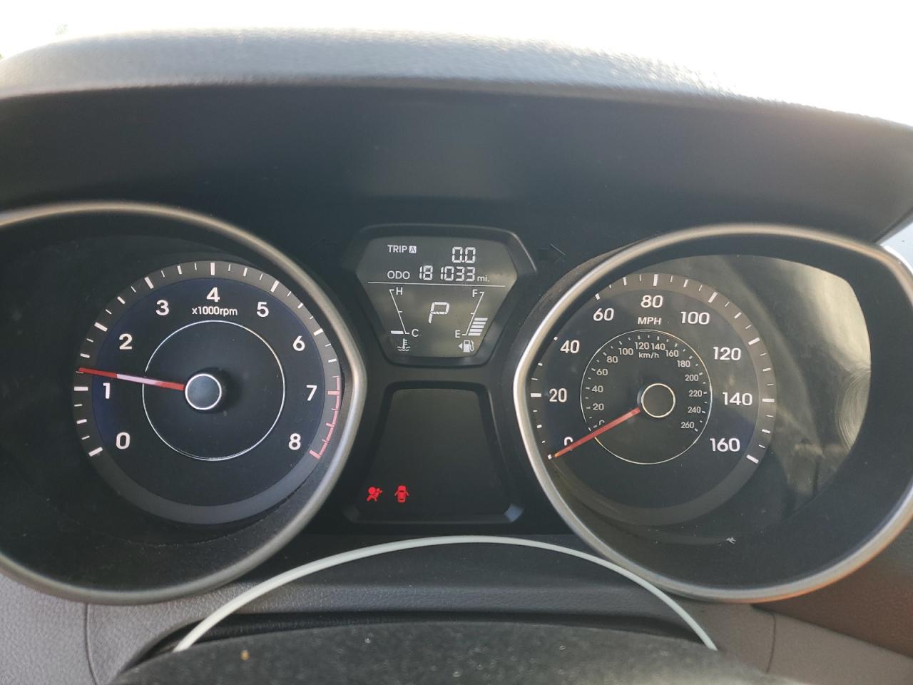 2012 Hyundai Elantra - Image 9