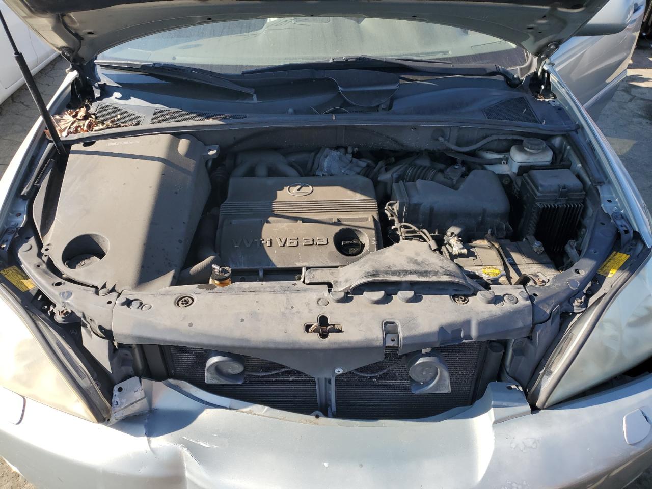 2004 Lexus RX - Image 12