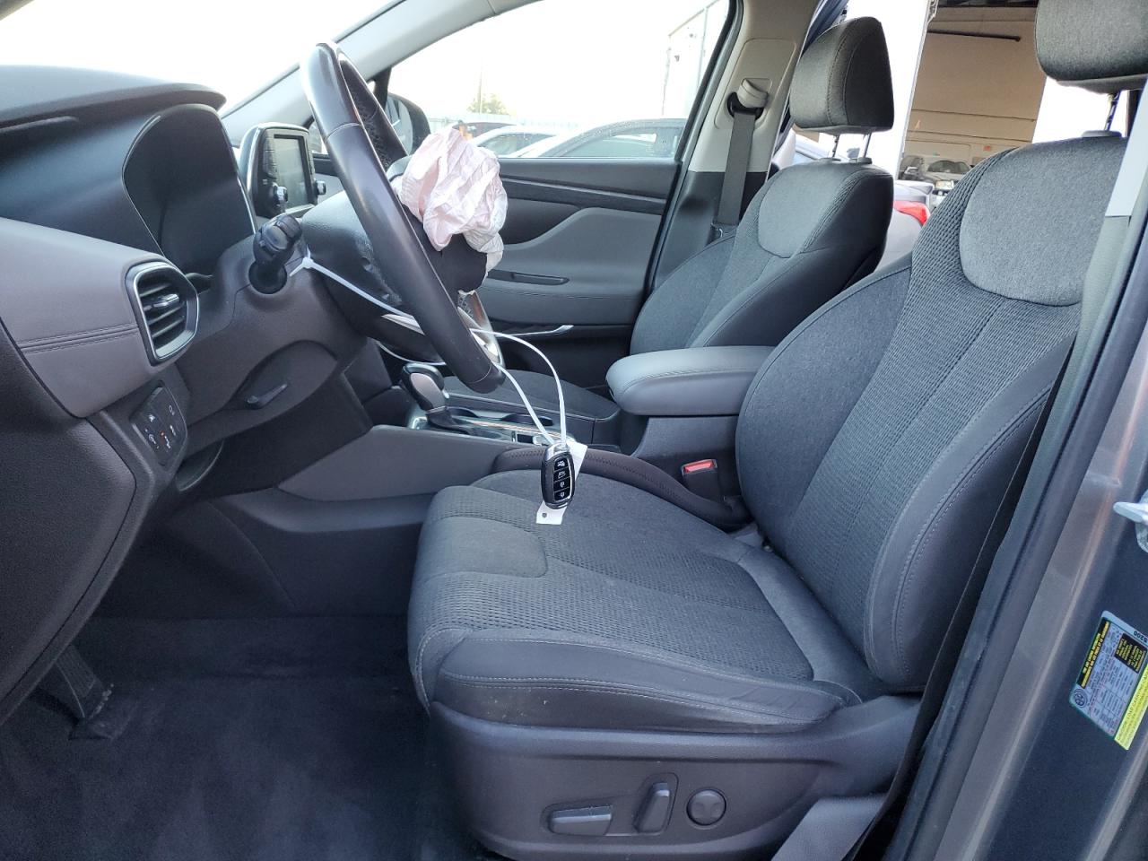 2019 Hyundai Santa Fe - Image 7