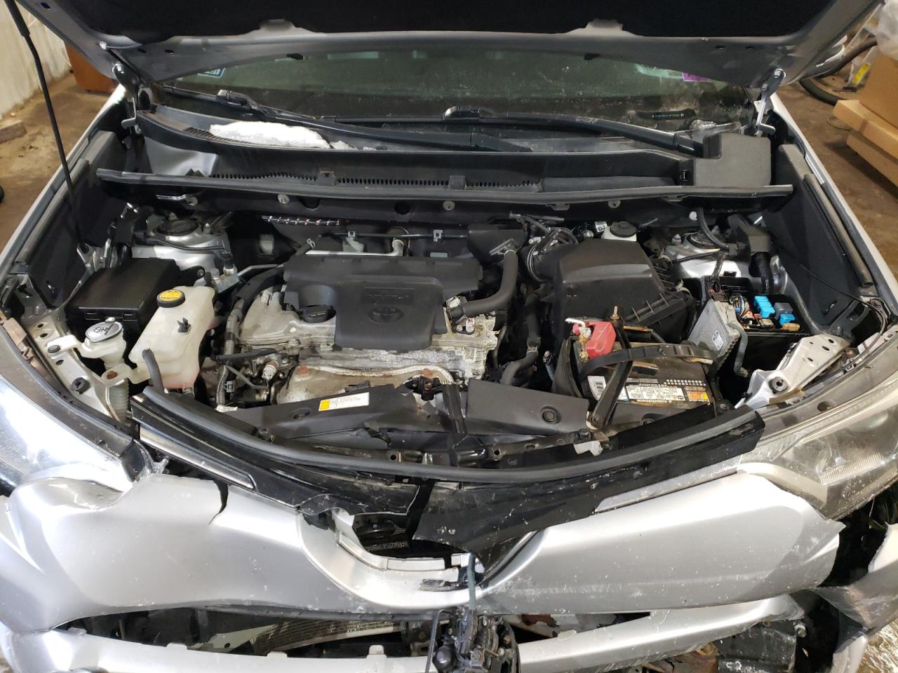 2018 Toyota RAV 4 - Image 13