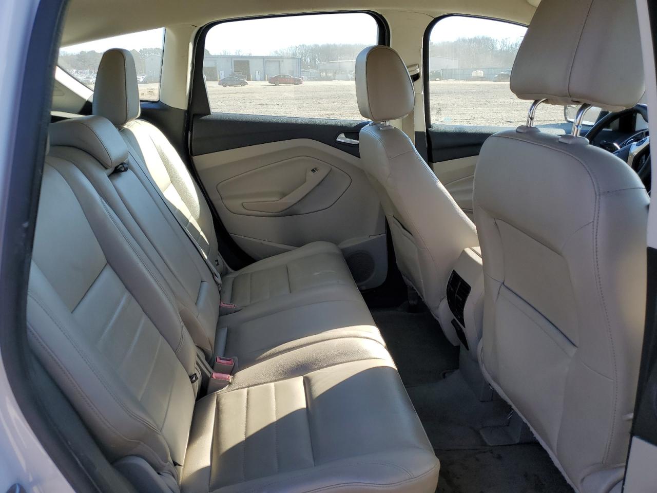 2013 Ford C-MAX - Image 12