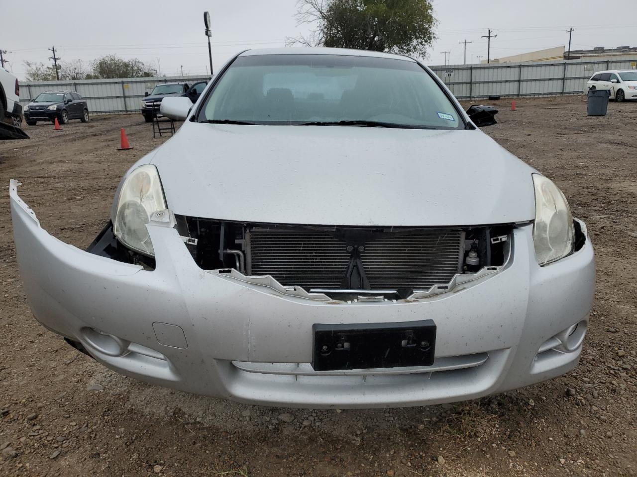 2011 Nissan Altima - Image 5