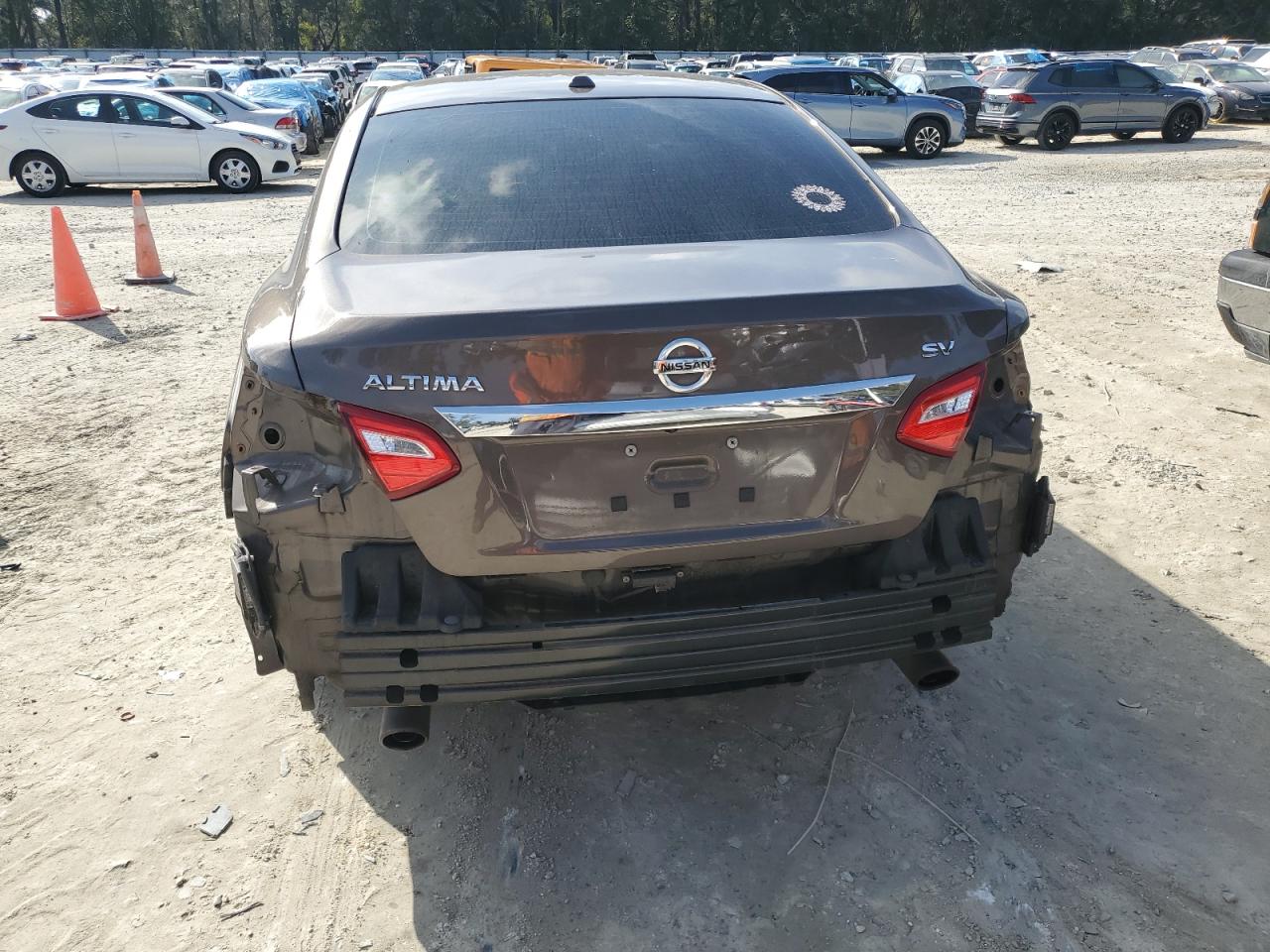 2017 Nissan Altima - Image 6