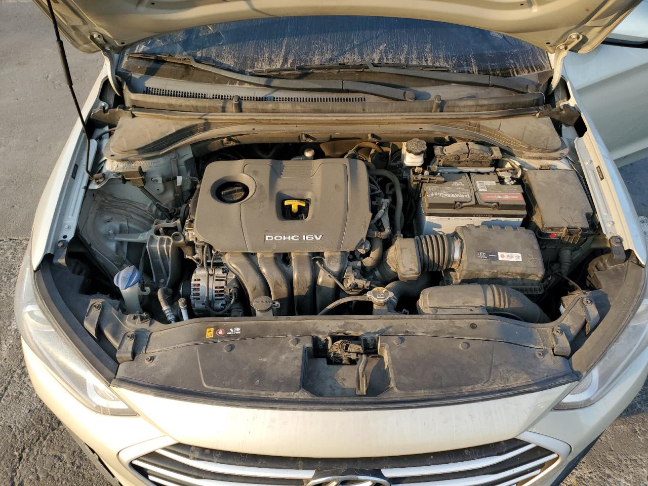 2017 Hyundai Elantra - Image 12