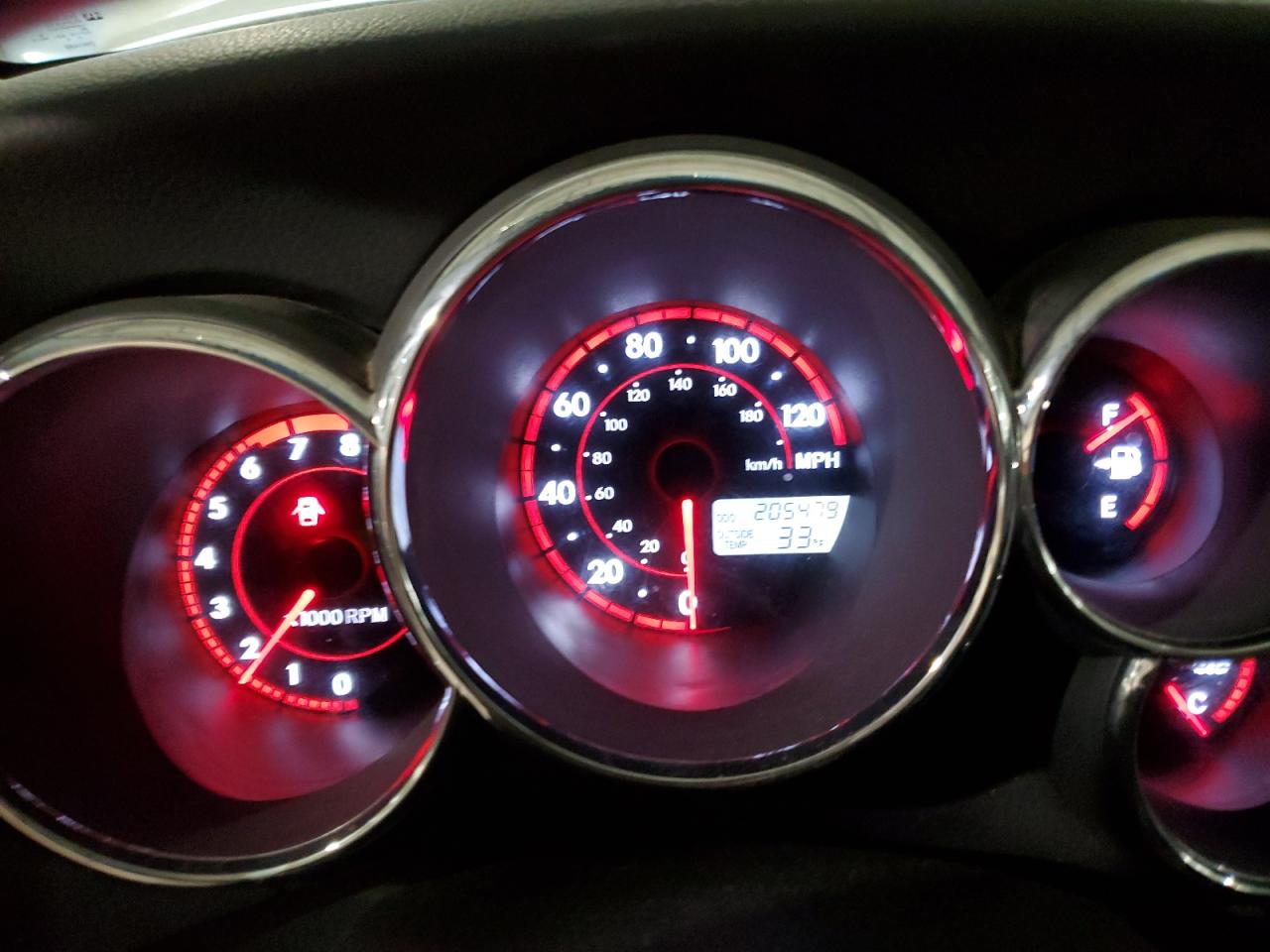 2007 Pontiac Vibe - Image 9