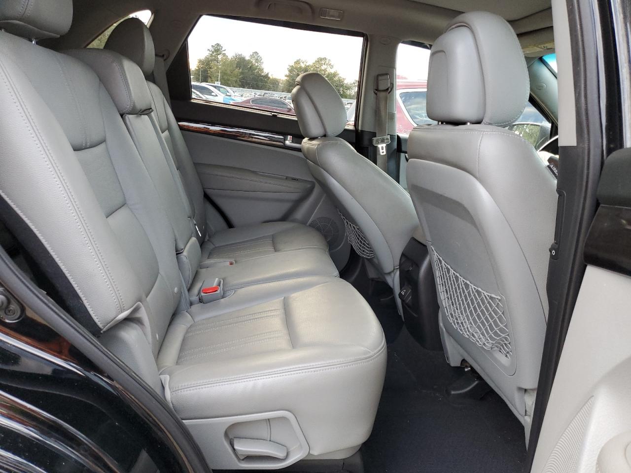 2014 Kia Sorento - Image 10