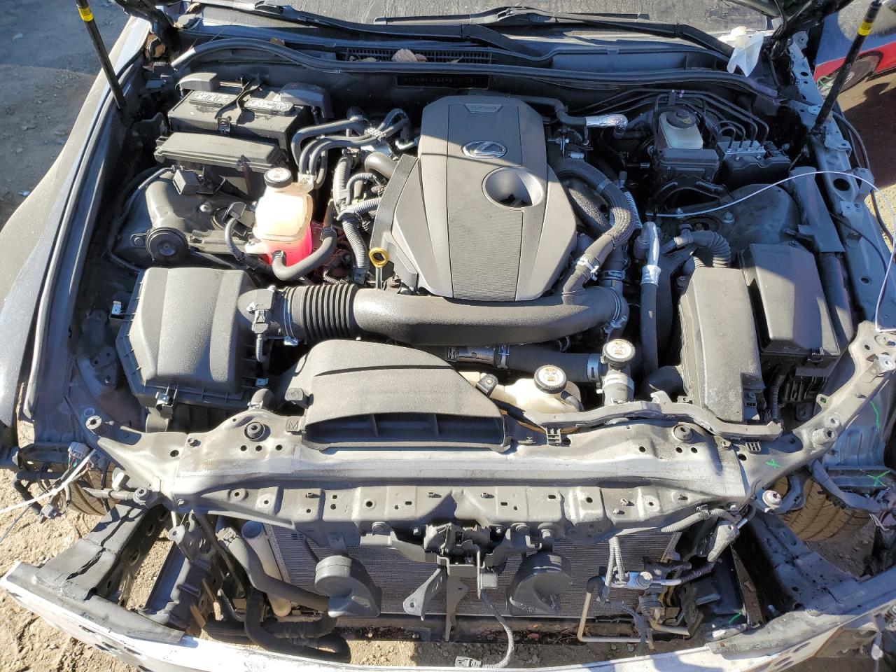 2017 Lexus IS - Image 11