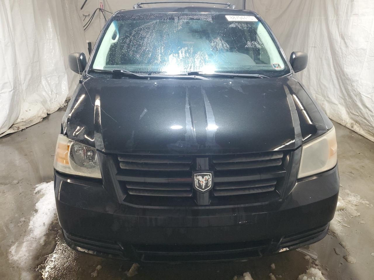 2008 Dodge Caravan - Image 5