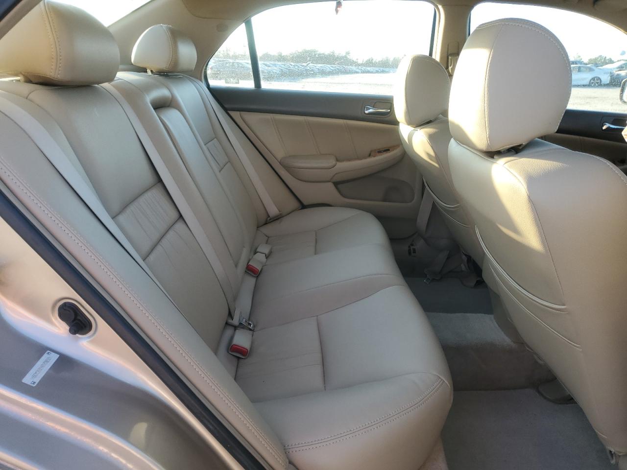 2004 Honda Accord - Image 10