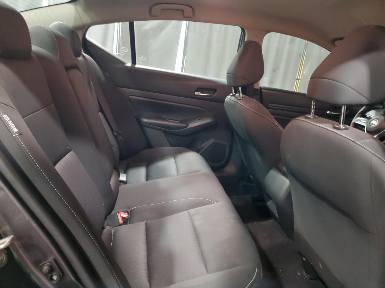 2021 Nissan Altima - Image 10