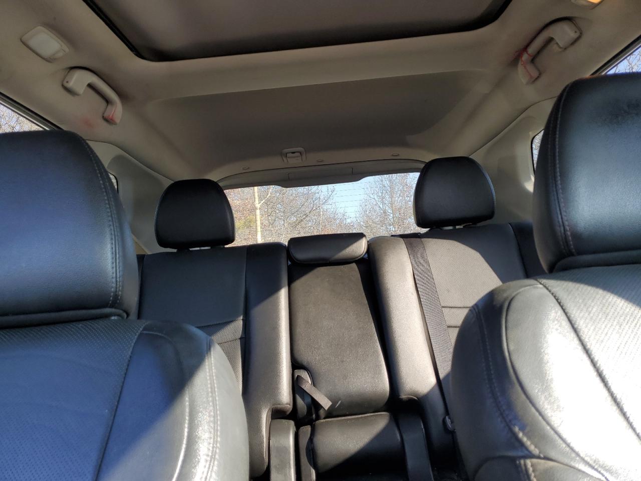 2016 Nissan Rogue - Image 10