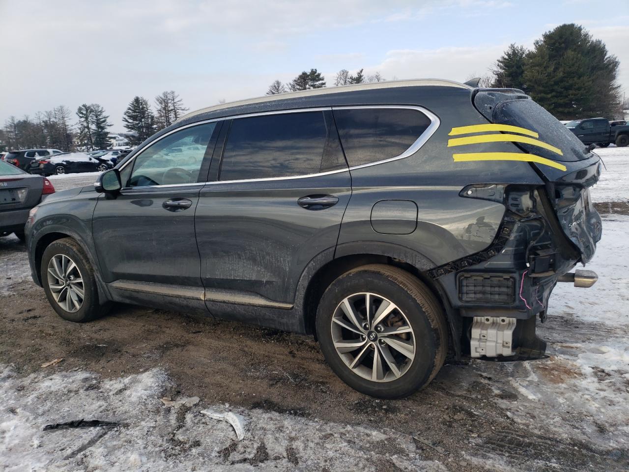 2020 Hyundai Santa Fe - Image 2
