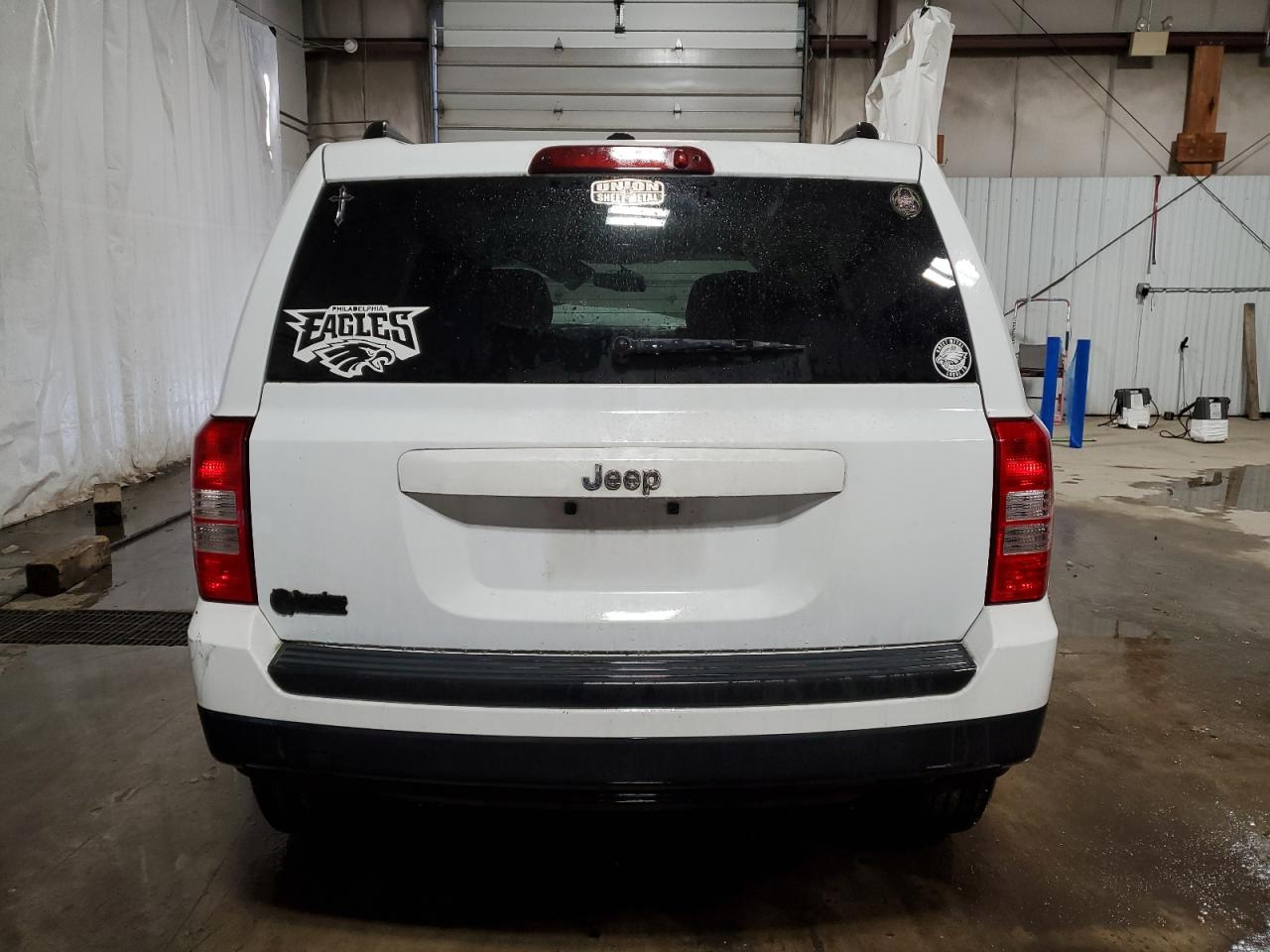 2016 Jeep Liberty (Patriot) - Image 6
