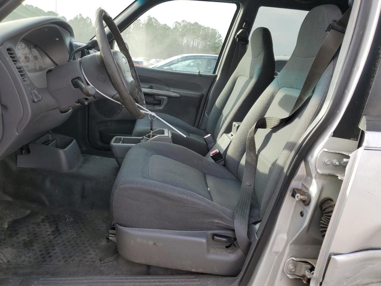 2002 Ford Explorer - Image 7