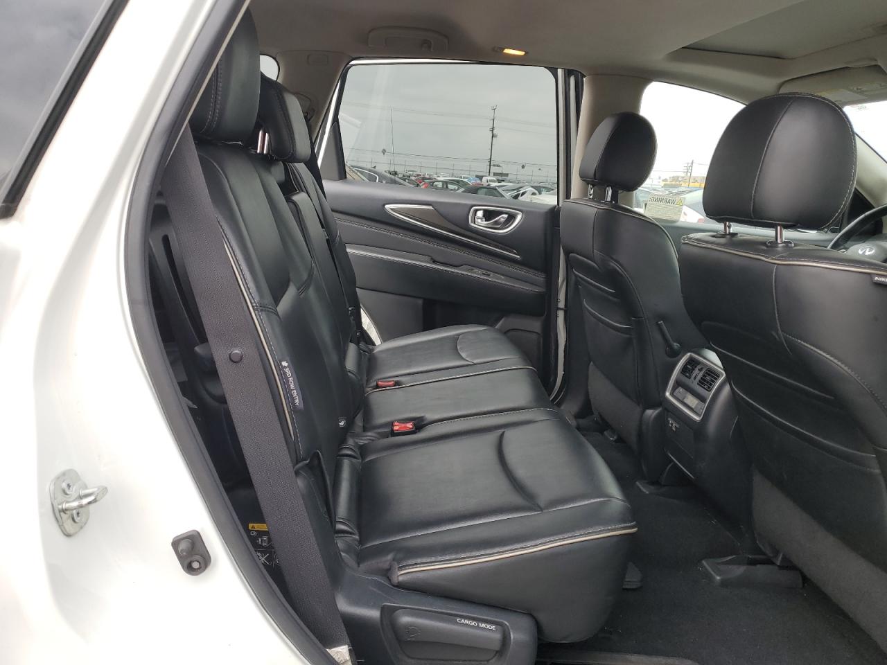 2020 Infiniti QX60 - Image 12