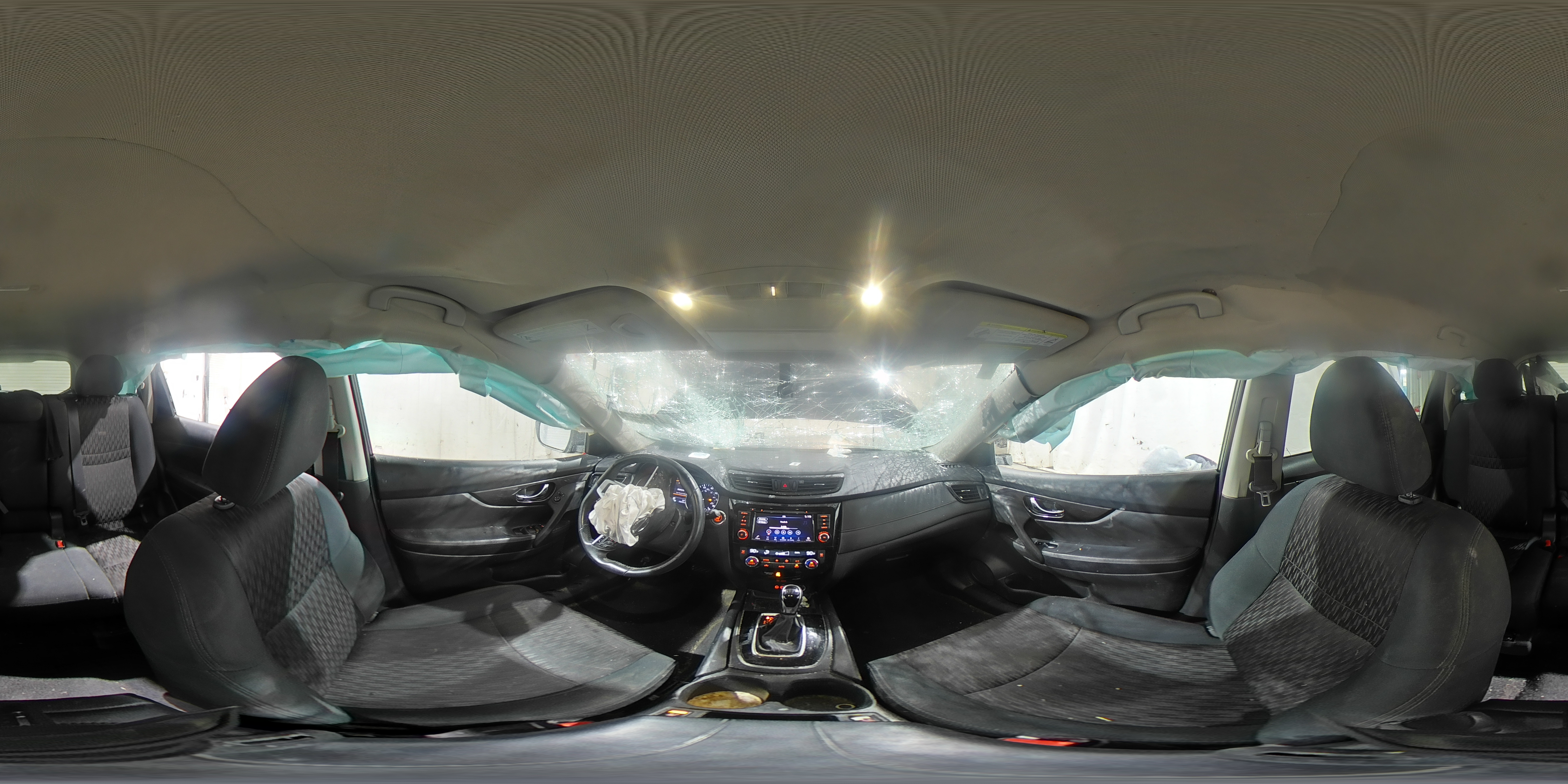 2018 Nissan Rogue - Image 13