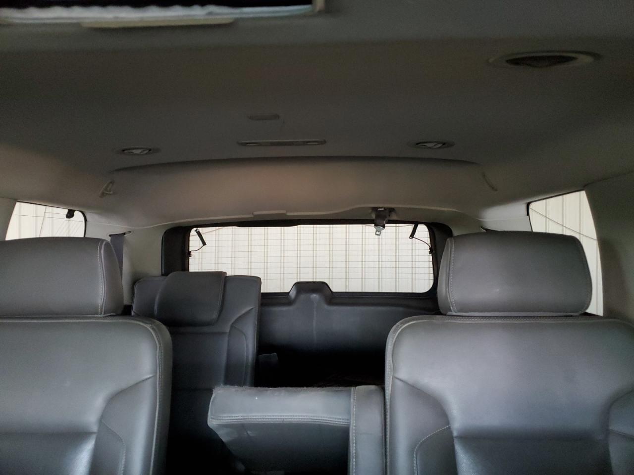 2017 GMC Yukon - Image 10