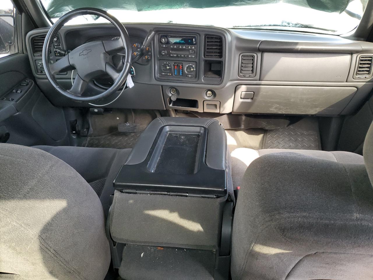 2006 Chevrolet Silverado - Image 8