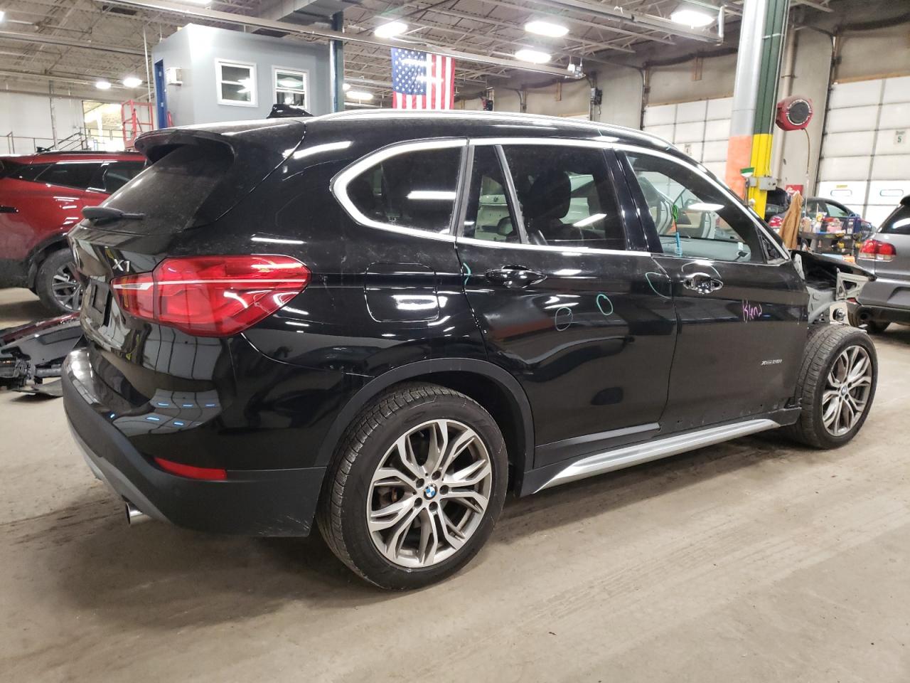 2017 BMW X1 - Image 3
