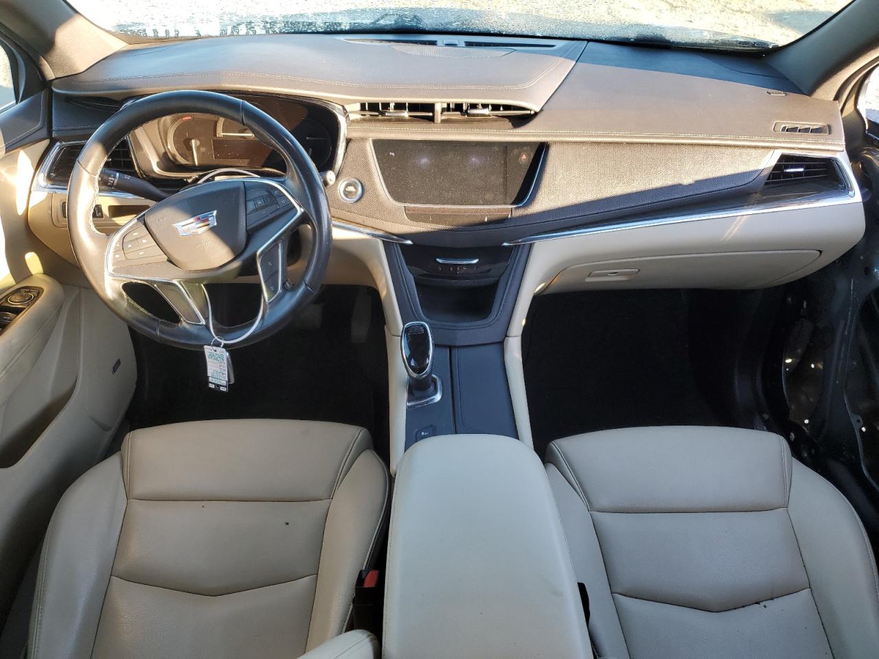 2019 Cadillac XT5 - Image 8