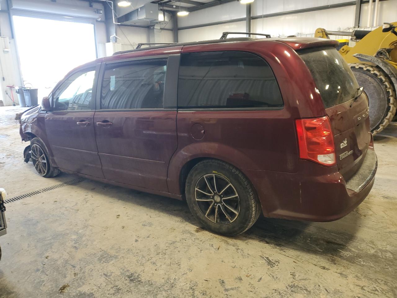 2017 Dodge Caravan - Image 2