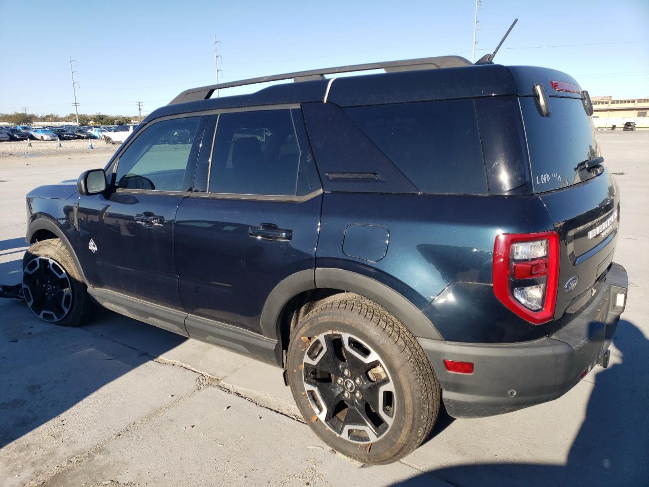 2021 Ford Bronco - Image 2
