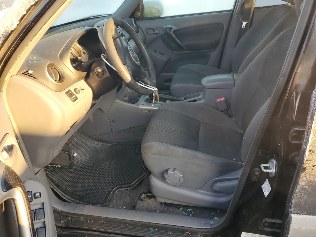 2003 Toyota RAV 4 - Image 7