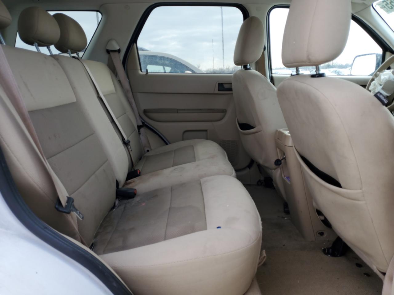 2008 Ford Escape - Image 12