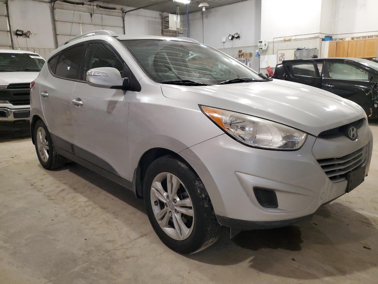 2012 Hyundai Tucson - Image 4