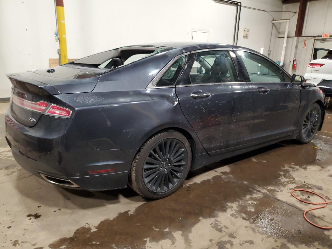 VIN 3LN6L2LU6DR823979 2013 LINCOLN MKZ no.3