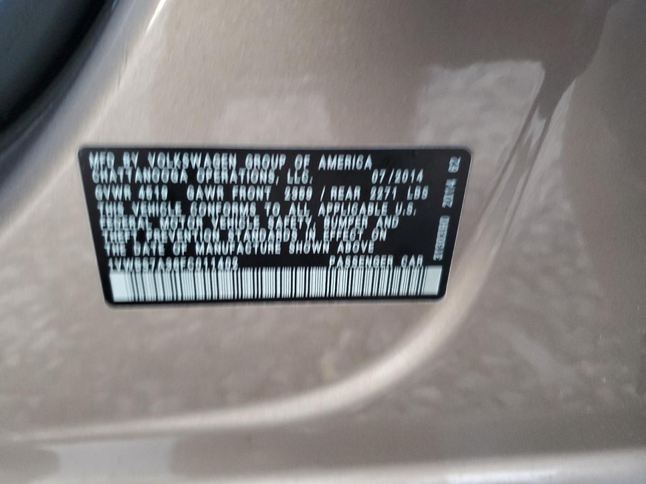 2015 Volkswagen Passat - Image 14