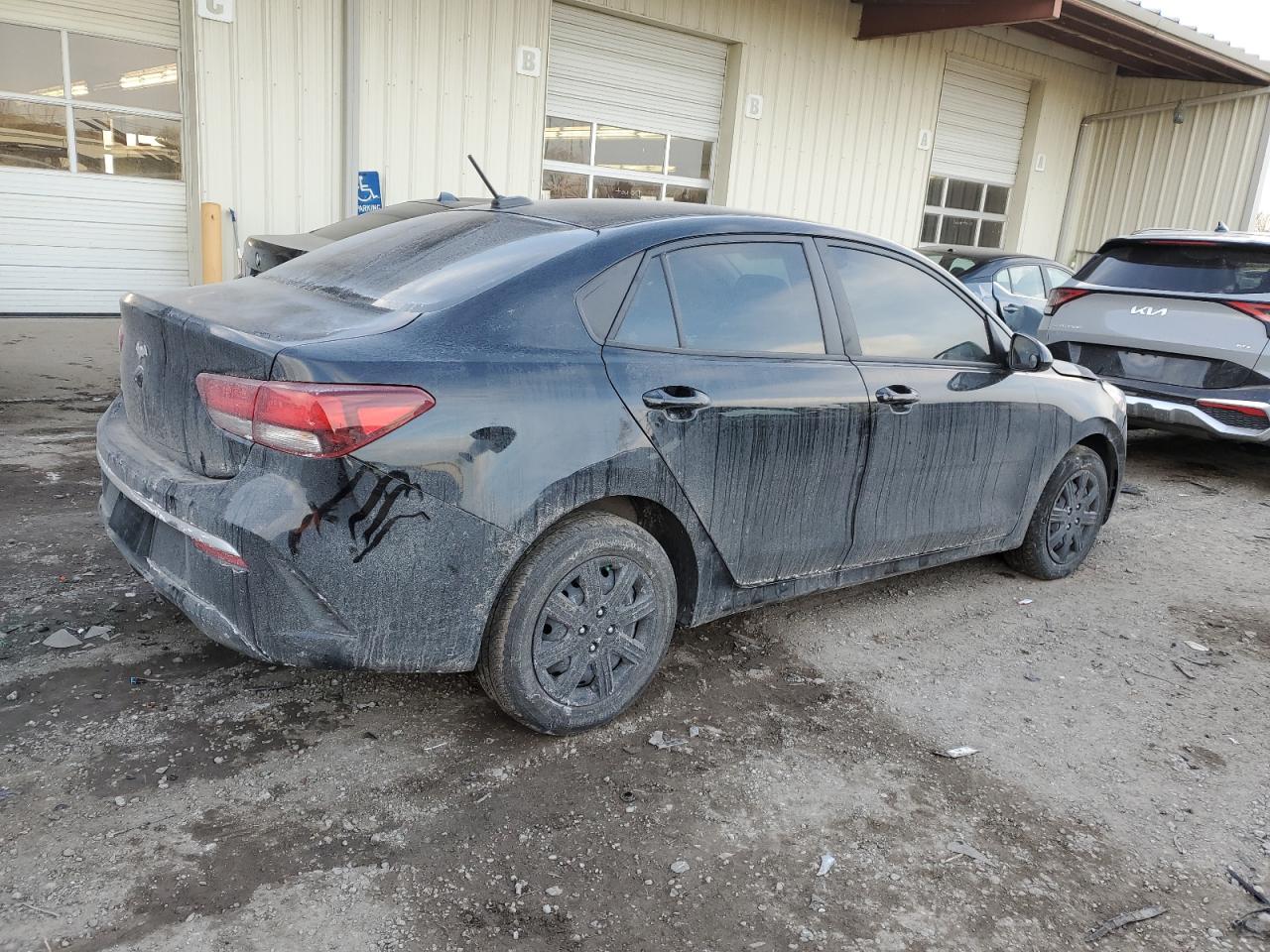 2023 Kia Rio - Image 3