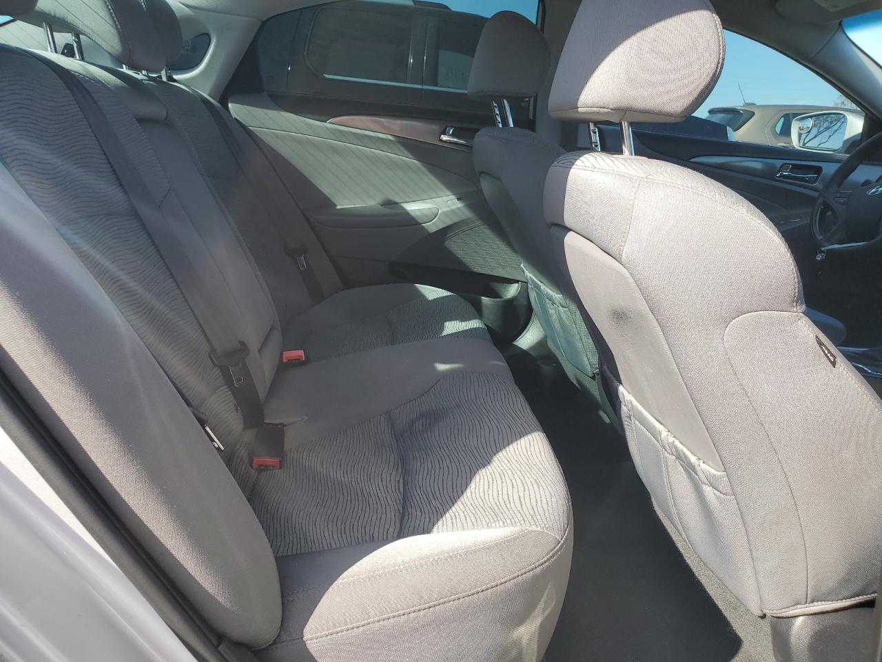 2015 Hyundai Sonata - Image 10