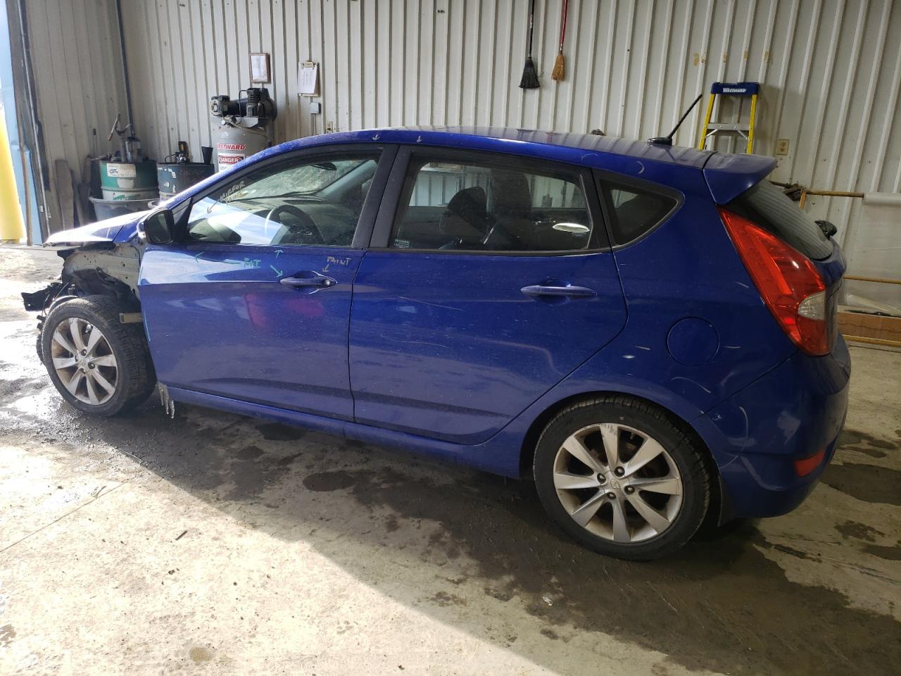 2013 Hyundai Accent - Image 2