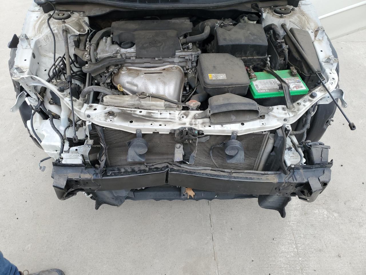 2016 Toyota Camry - Image 11