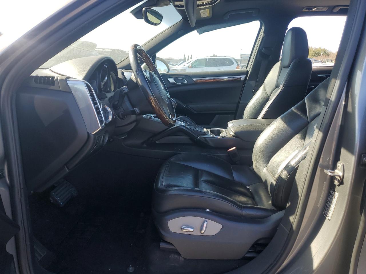 2011 Porsche Cayenne - Image 7