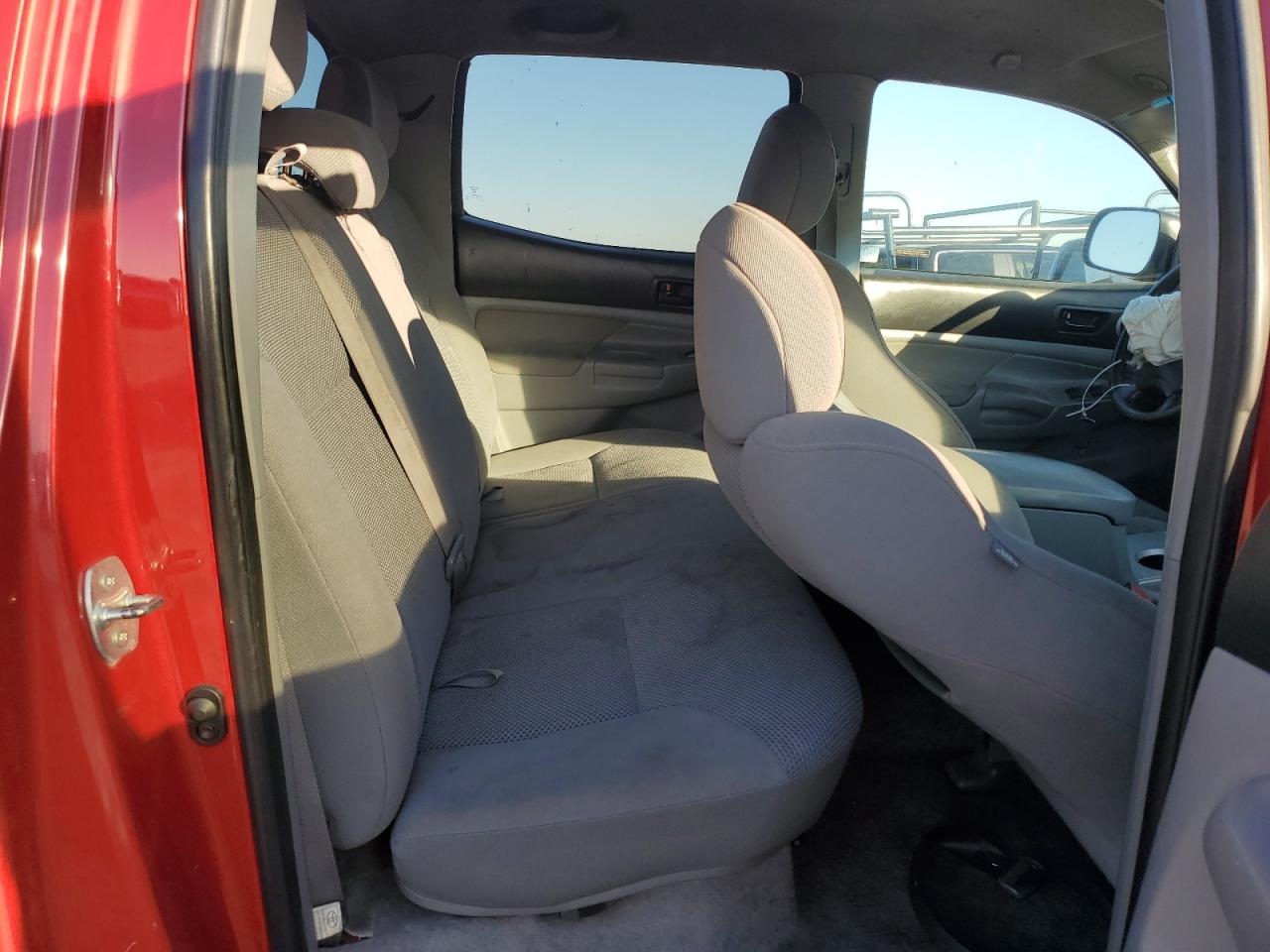 2010 Toyota Tacoma - Image 10