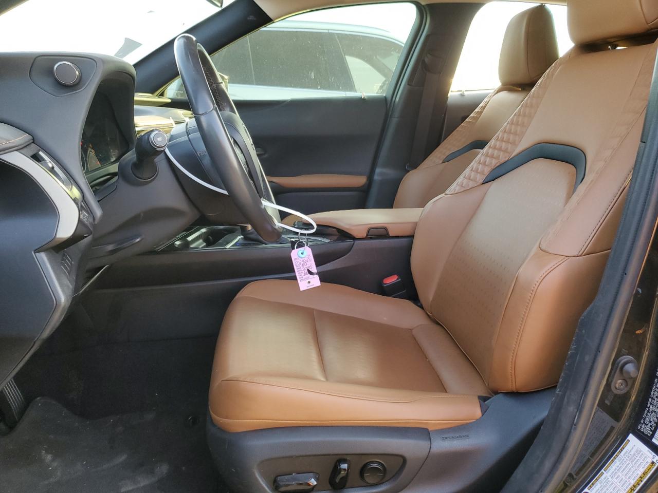 2020 Lexus UX - Image 7