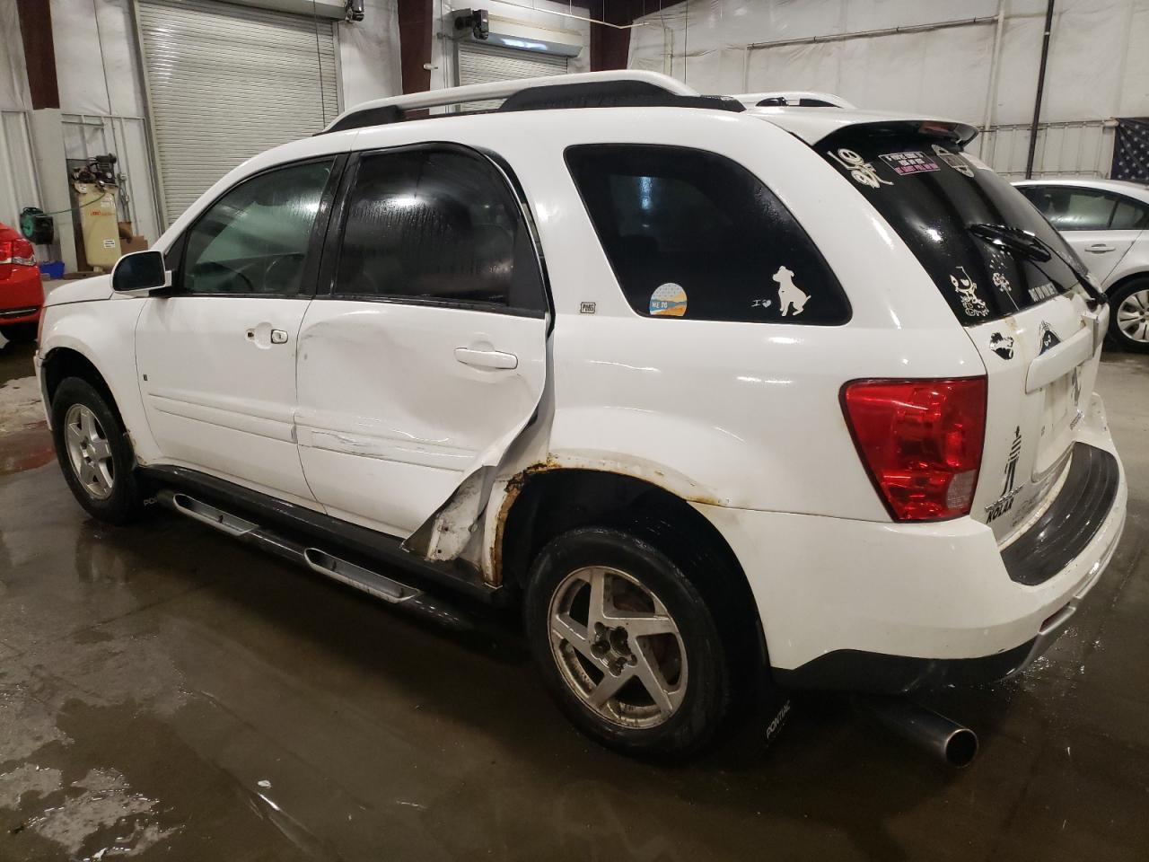 2007 Pontiac Torrent - Image 2