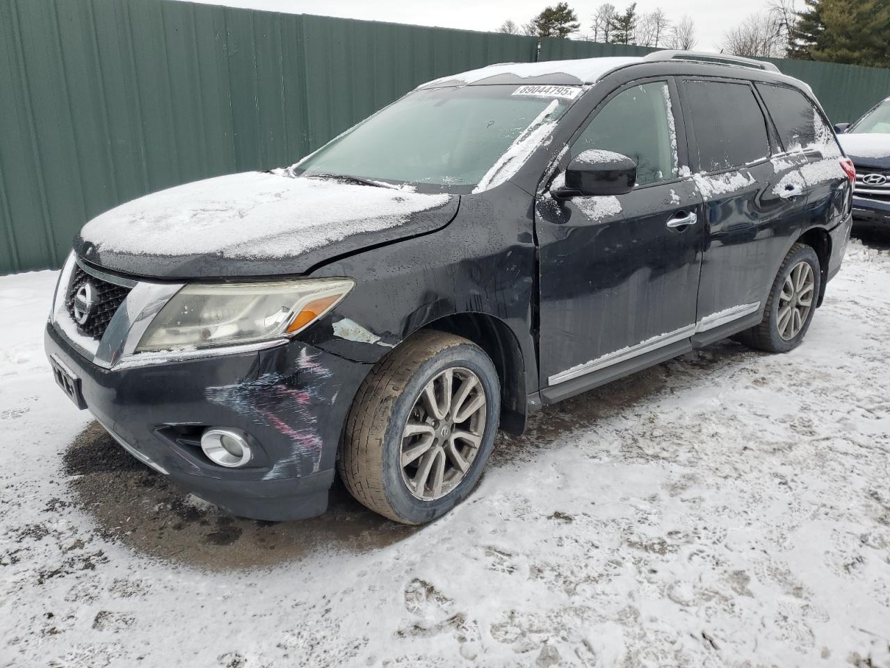 2015 Nissan Pathfinder - Image 1