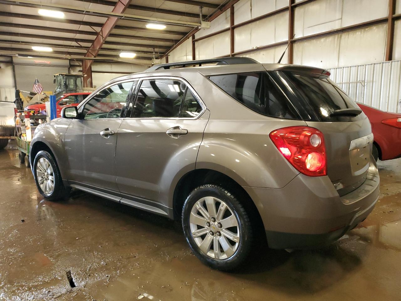 2011 Chevrolet Equinox - Image 2