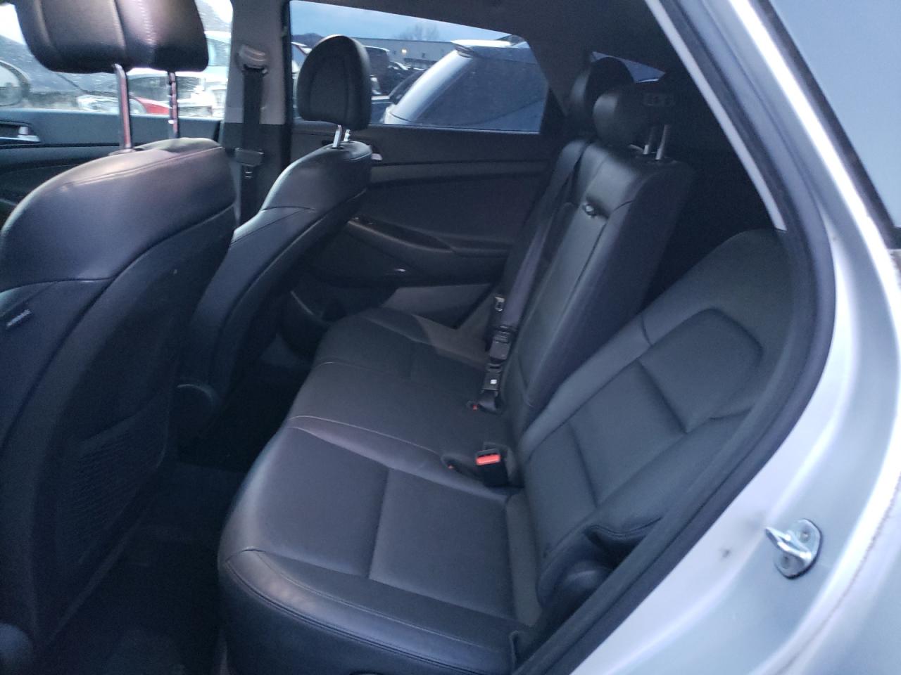 2017 Hyundai Tucson - Image 11