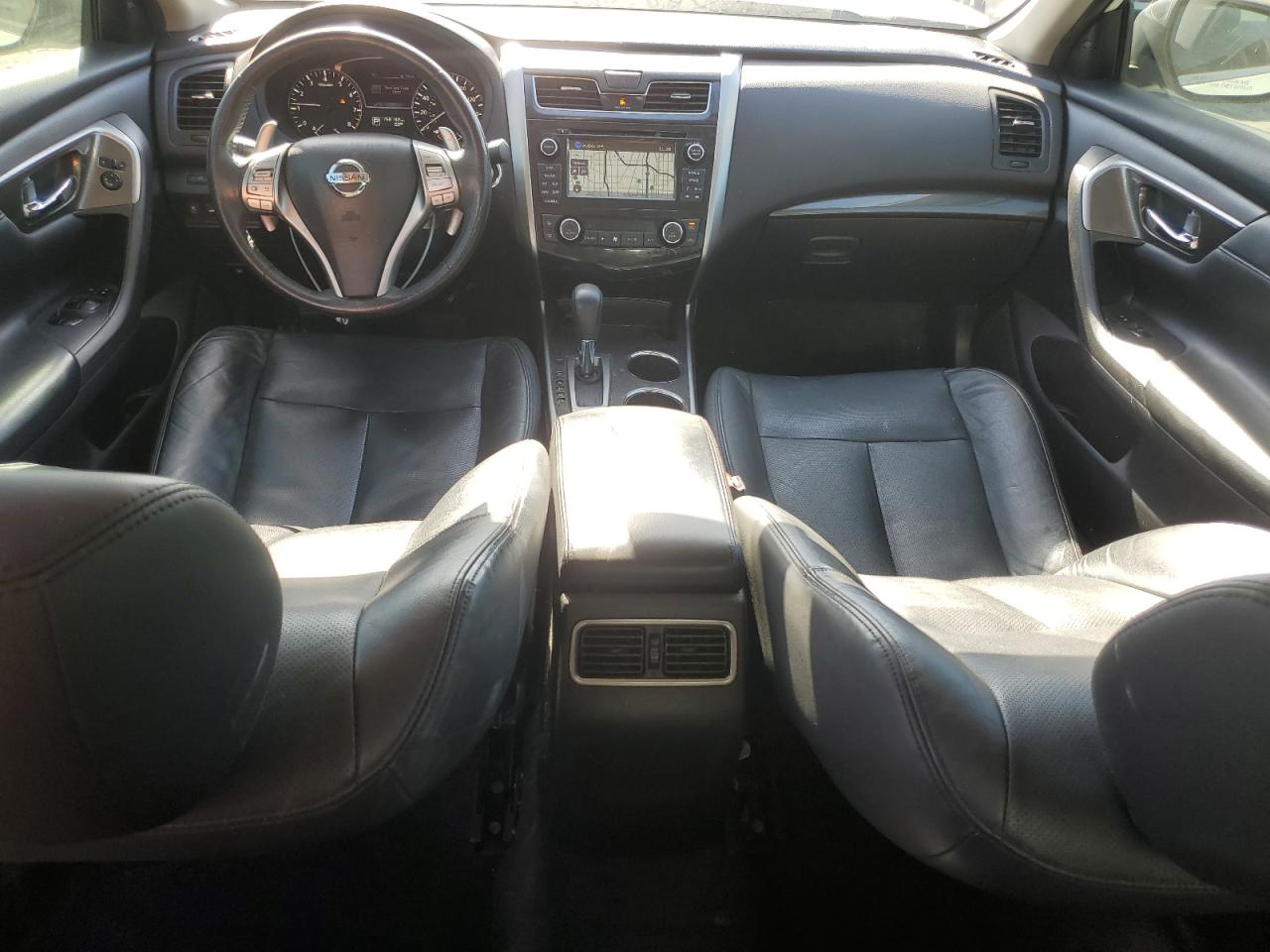 2015 Nissan Altima - Image 8