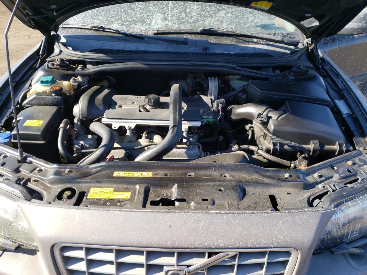 2004 Volvo XC70 - Image 13