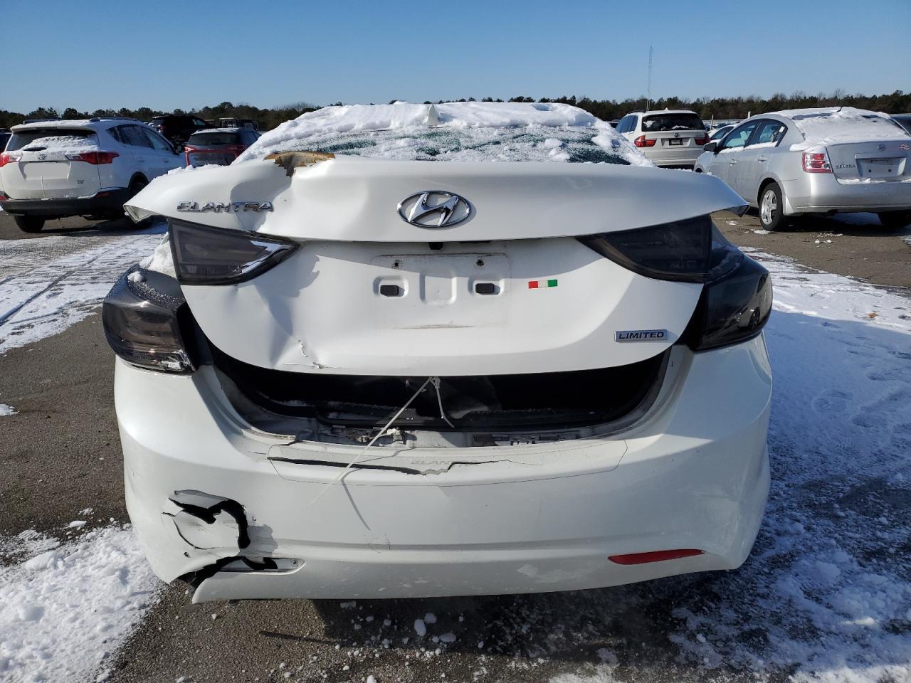 2013 Hyundai Elantra - Image 6