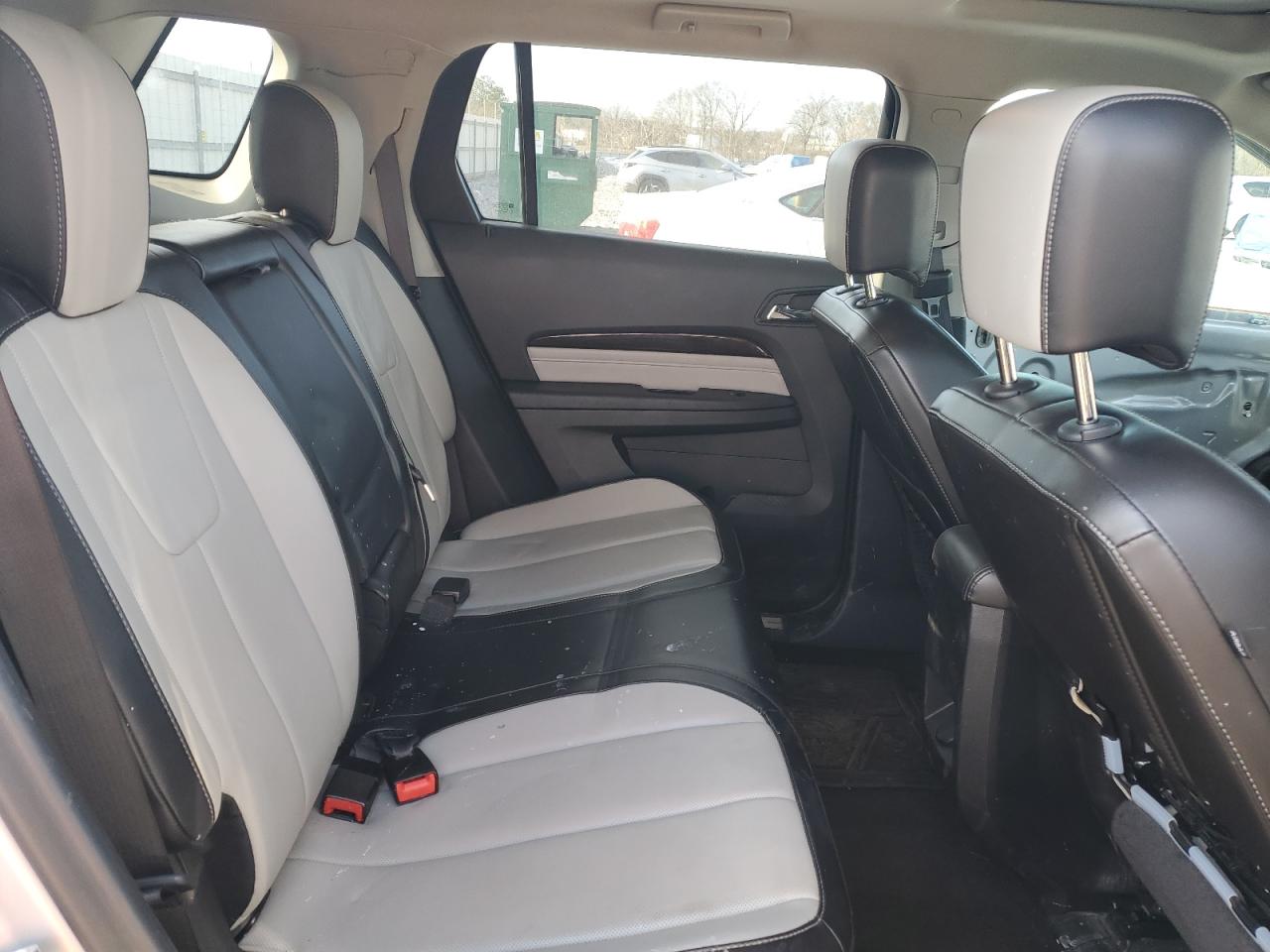 2017 GMC Terrain - Image 12