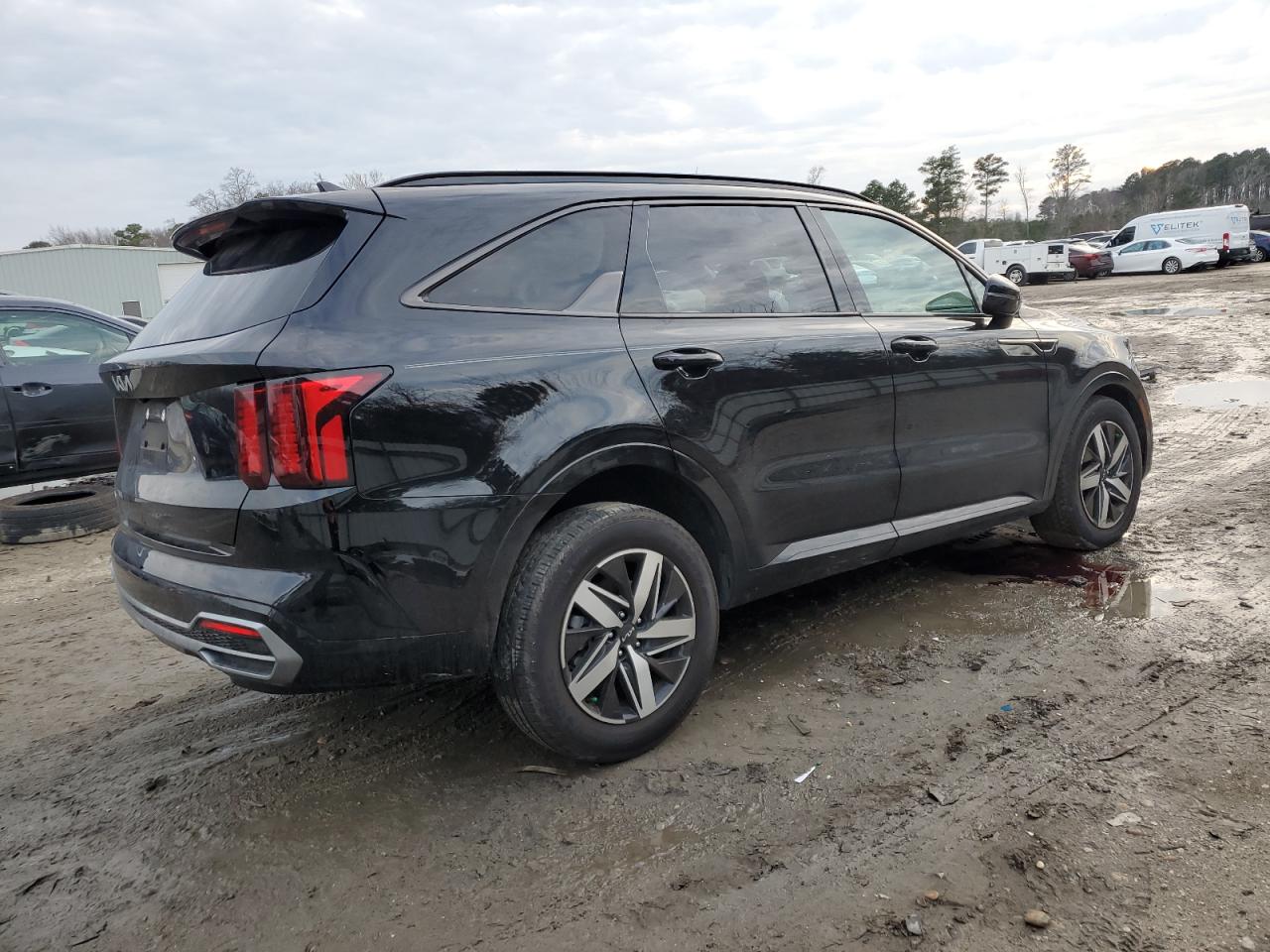 2023 Kia Sorento - Image 3