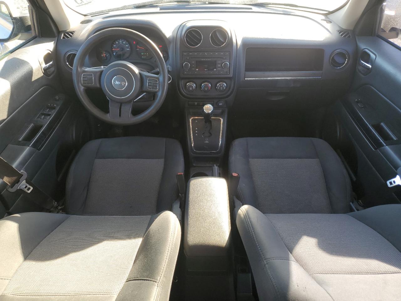 2012 Jeep Liberty (Patriot) - Image 8